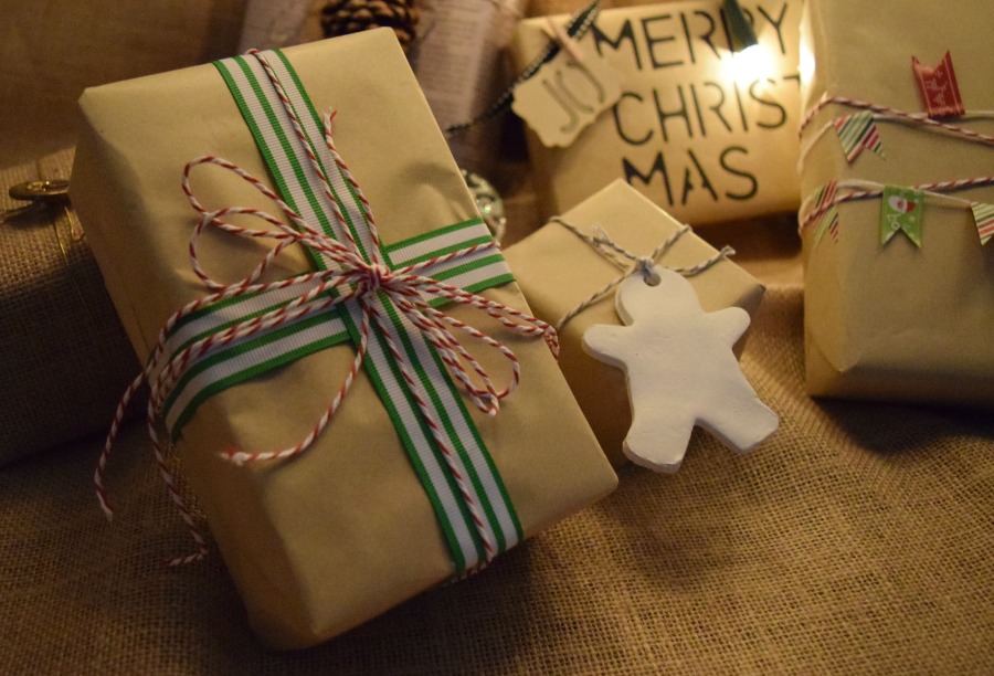 Classic ribbon Christmas gift wrap idea