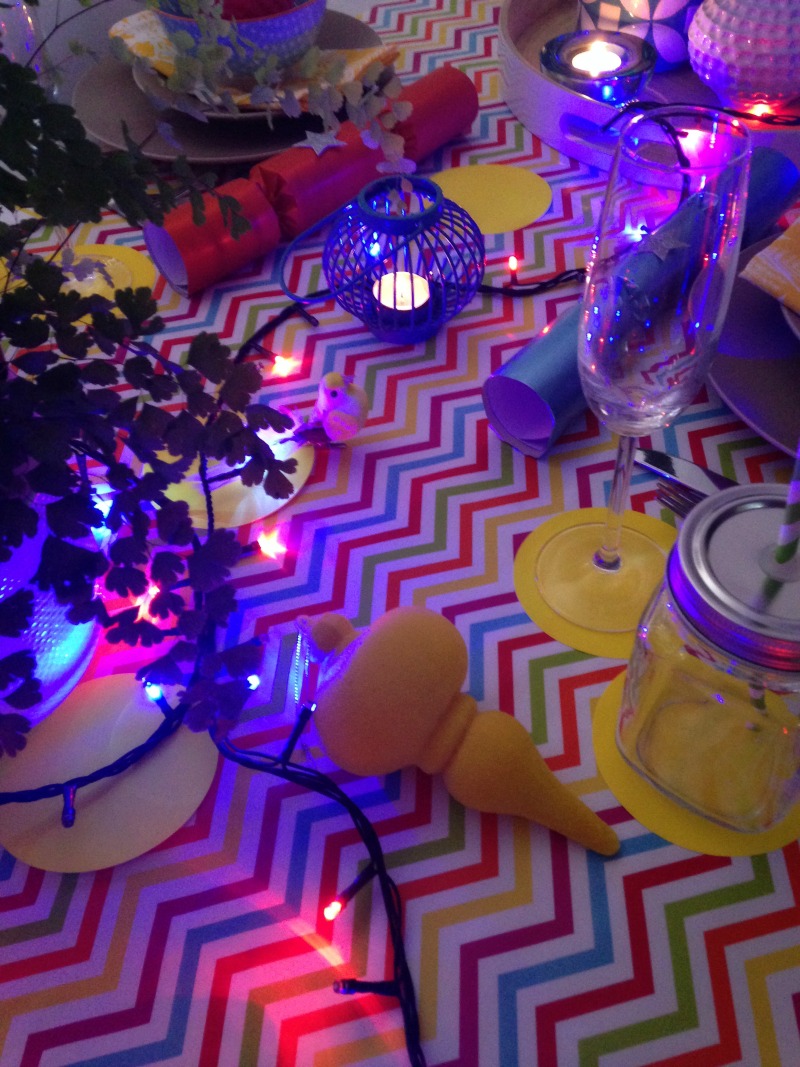 Colourful and tropical Christmas setting