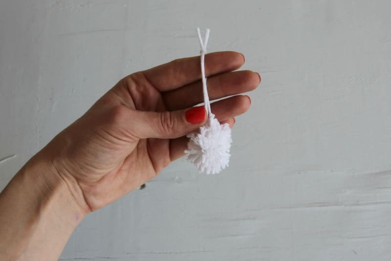 Mini pom pom tutorial step 4