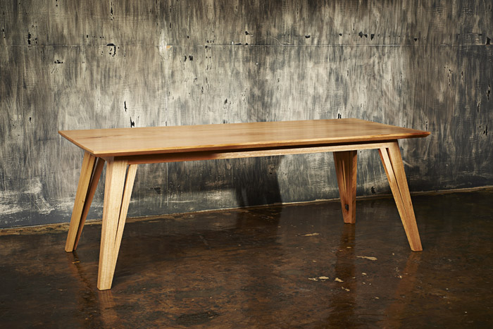 Auld Design dining table