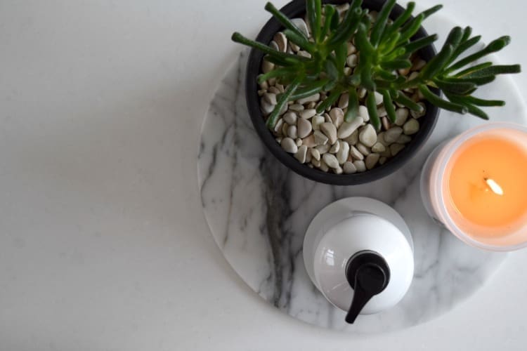 Marble tray and styling in kitchen room reveal