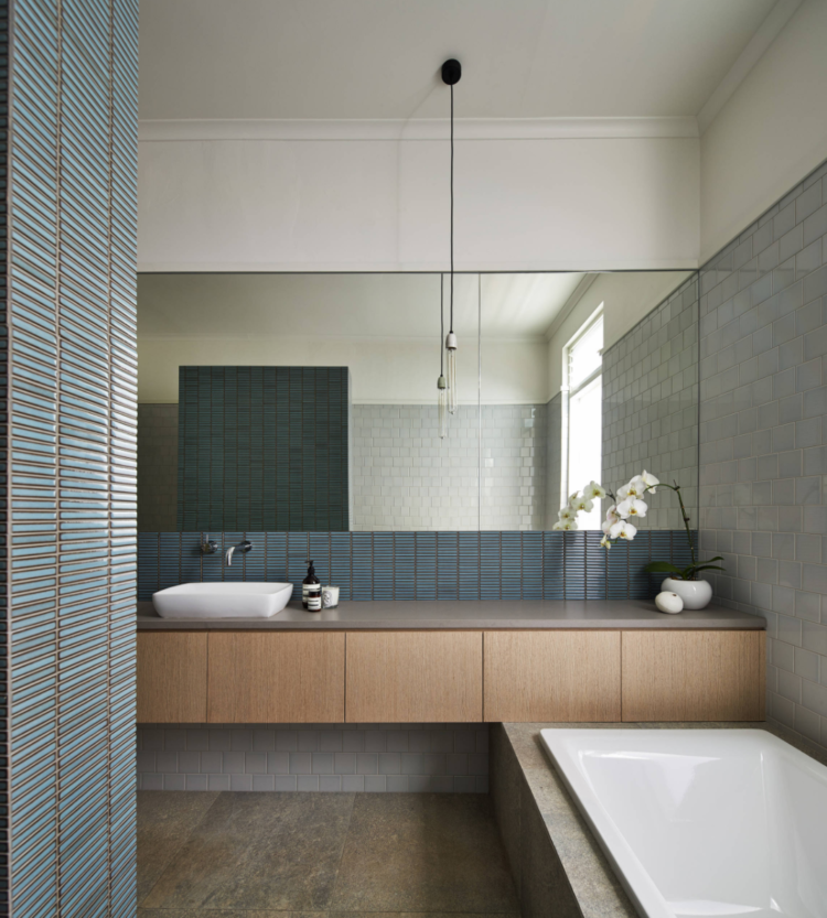 Bathrooms that don't use white tiles rey blue Bathrooms that don't use white tiles