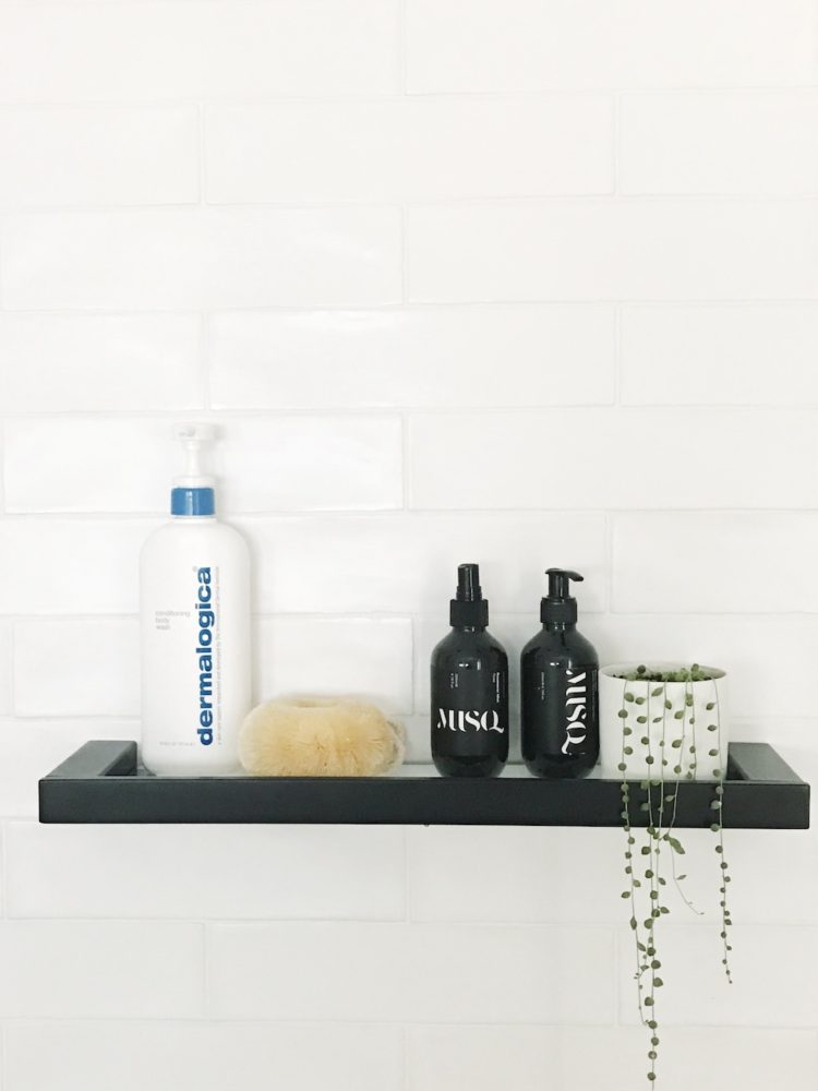 Bathroom shelf