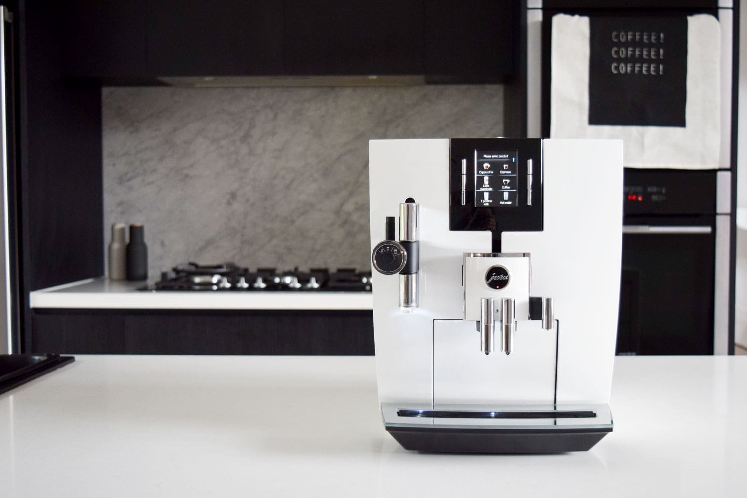 JURA J6 Automatic Coffee Machine Offers 360° Pleasure for all the Senses