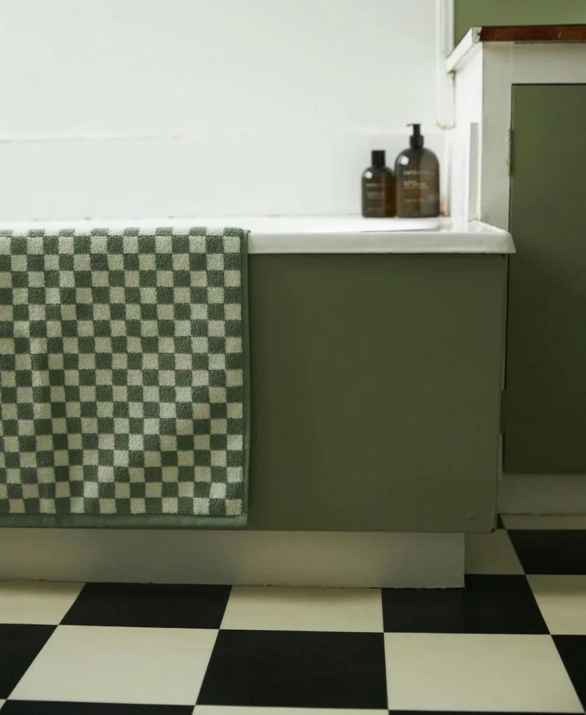 green bathroom design