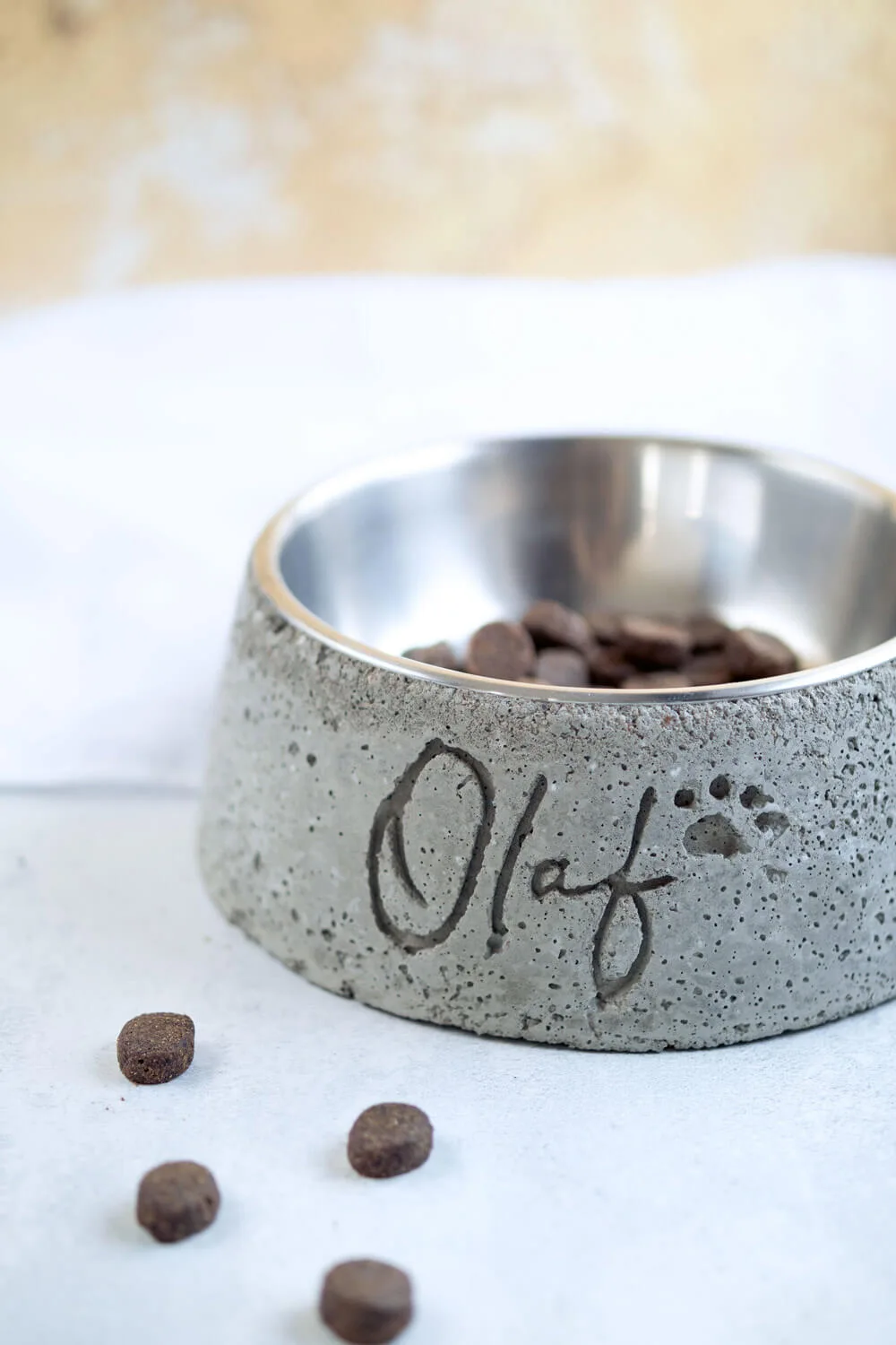 DIY pet bowl