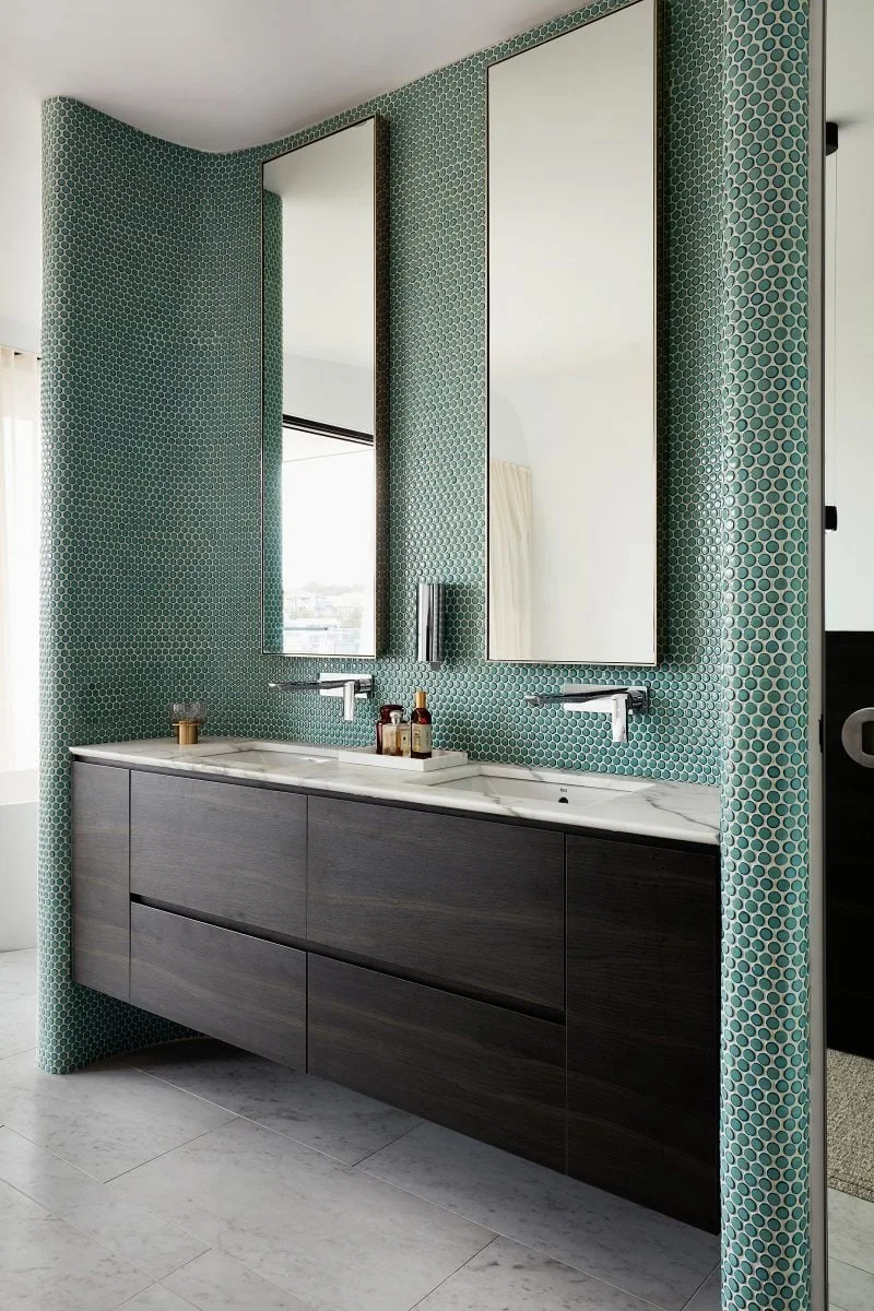 Round penny tiles_green bathroom tiles