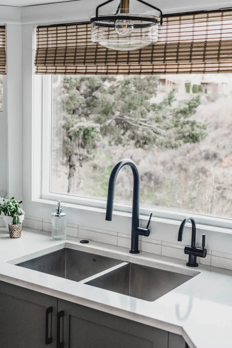 Stainless steel kitchen sink