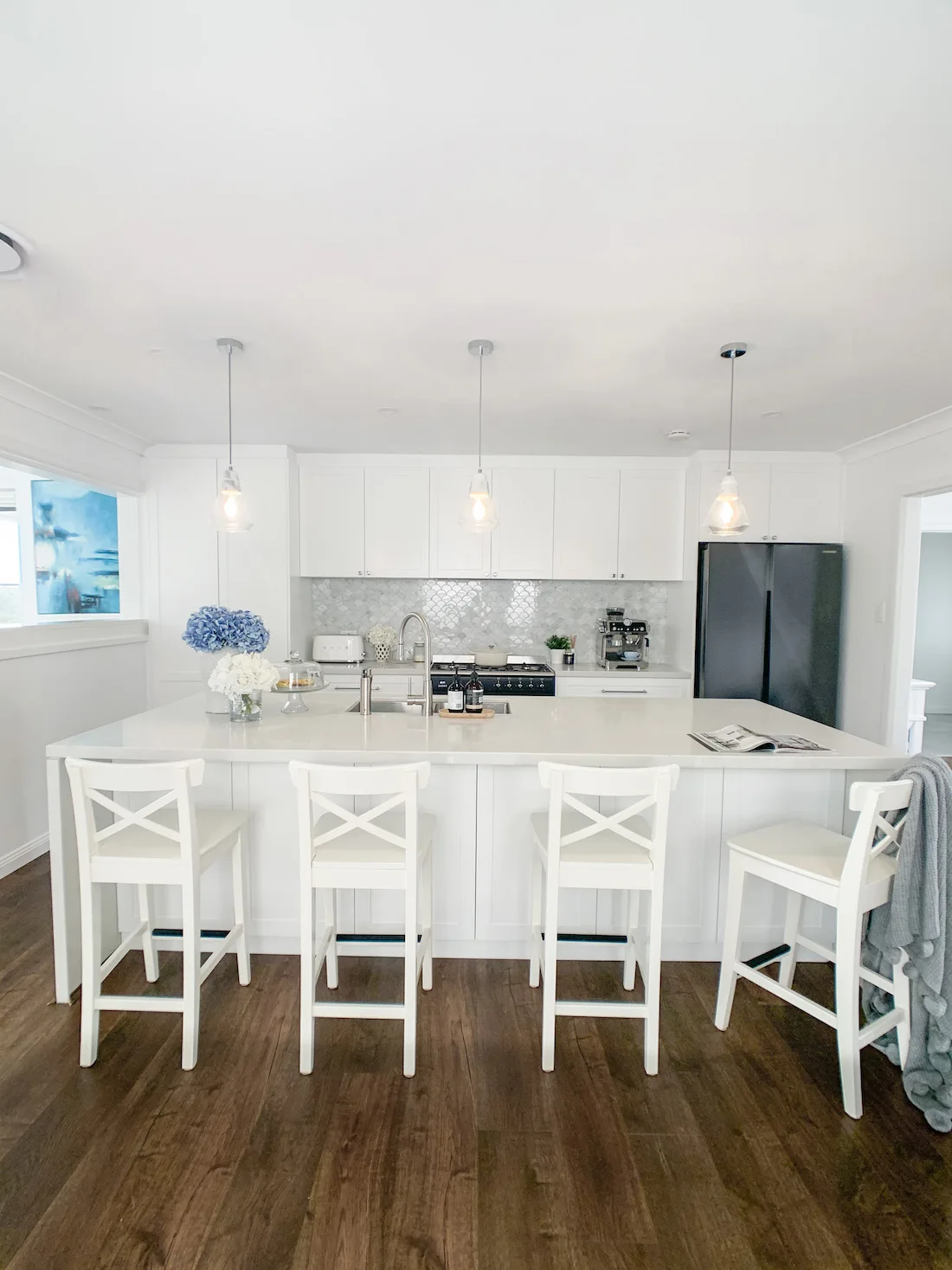 White kitchen bar stools