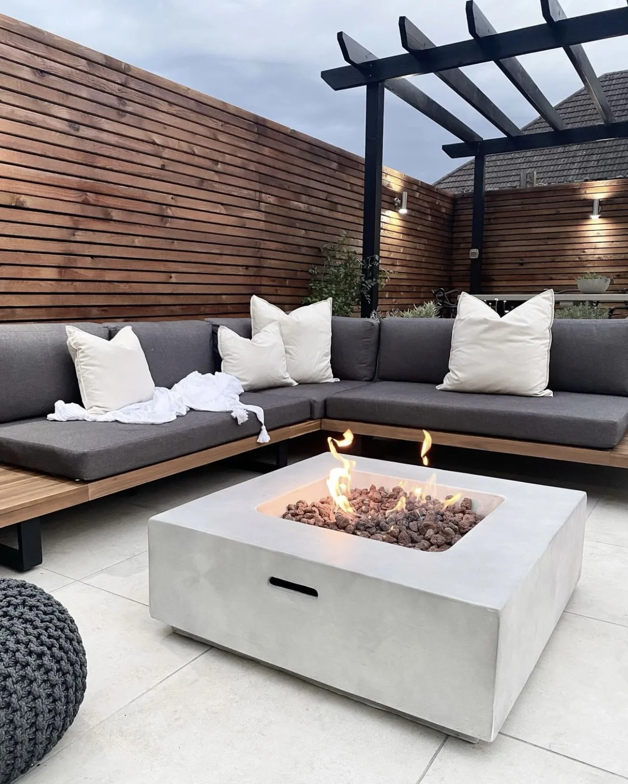 Contemporary concrete fire pit