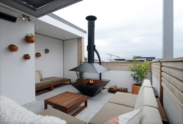 Shannon and Simon rooftop