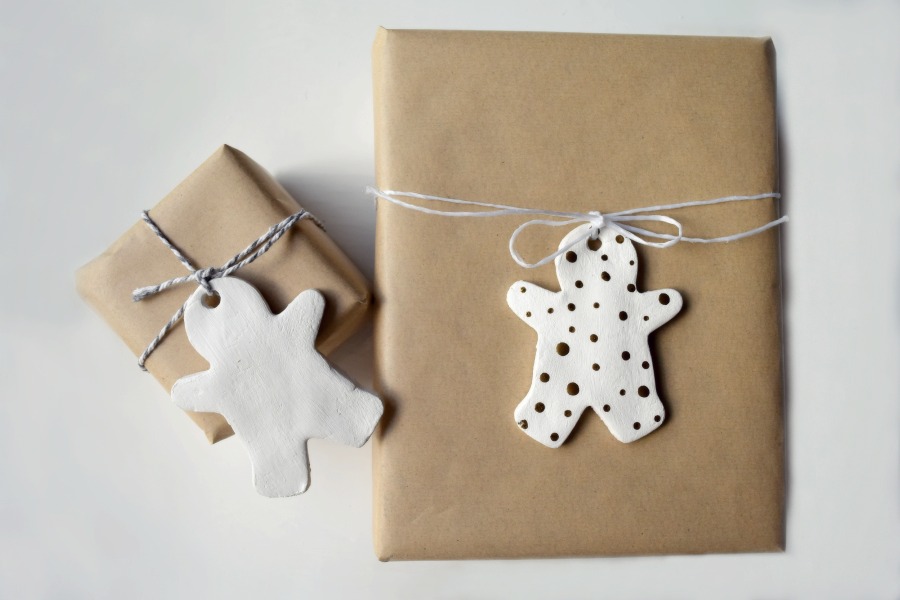 Recycled paper and gingerbread gift tag