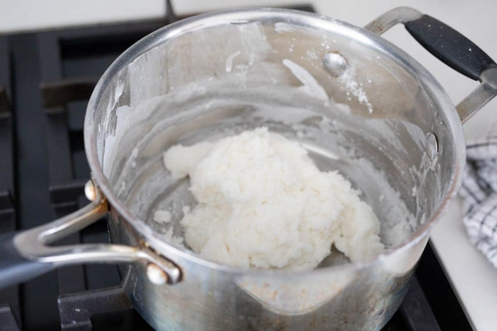 cooking crack with baking soda and spoon