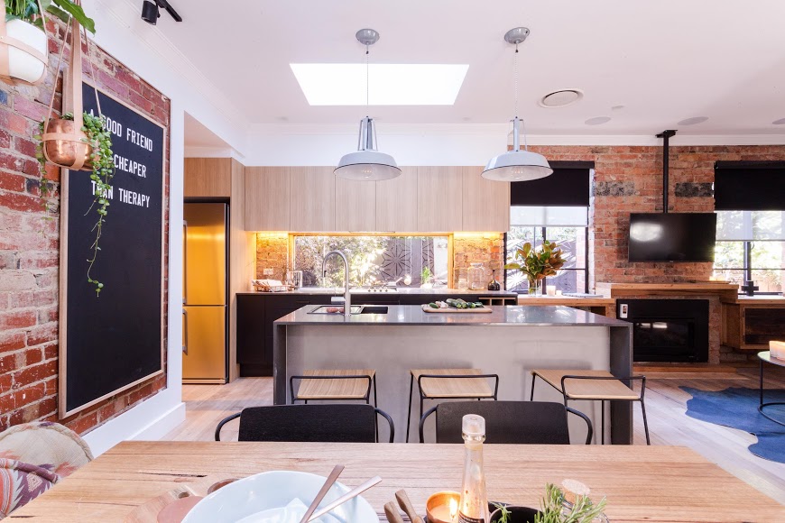 Dining and kitchen Reno Rumble