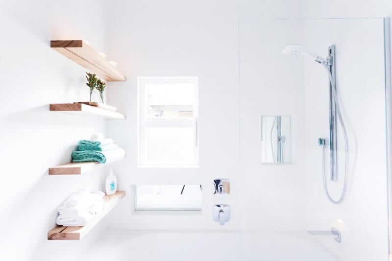 Shower with timber shelves