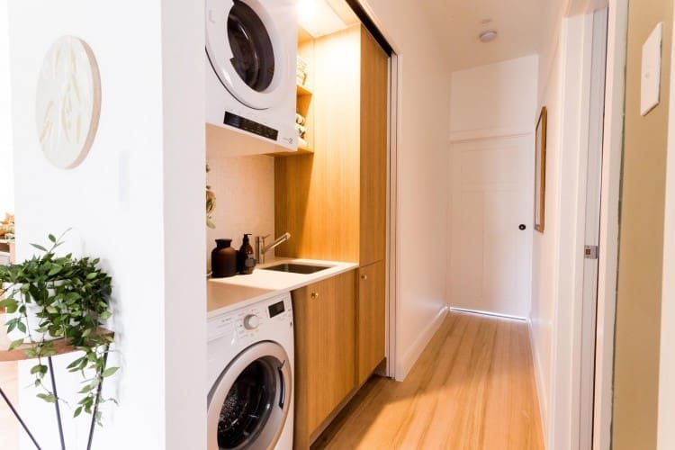 Josh and Jenna laundry