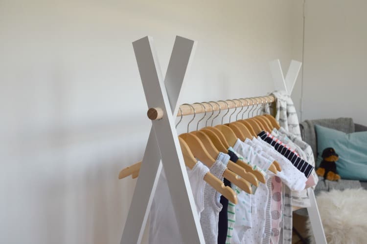 DIY kids teepee clothing rack