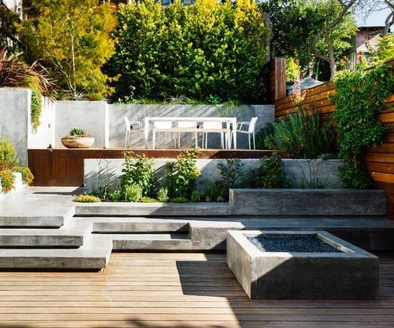 Split level outdoor area