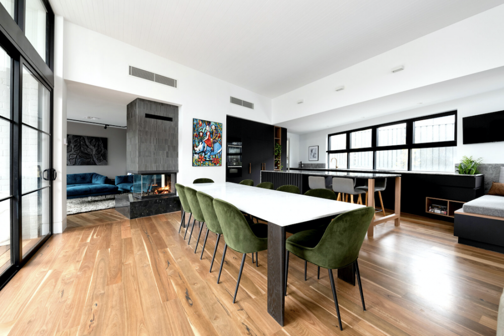 Open plan dining and kitchen