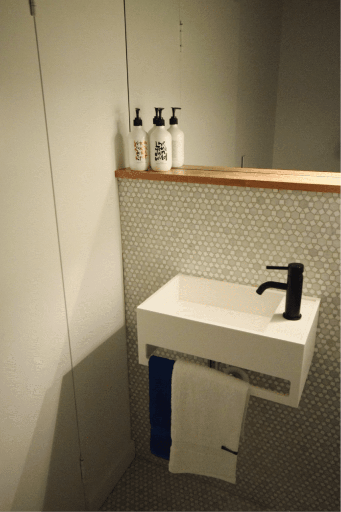 How to style towels Best ideas to hang and display towels in your home