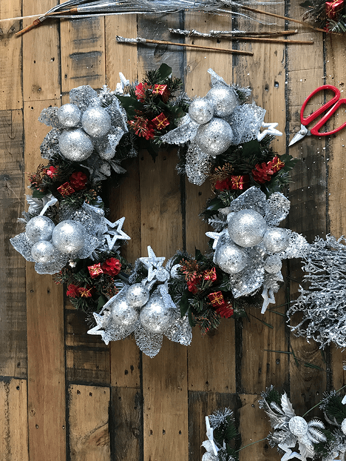 Tips to creating a Christmas wreath