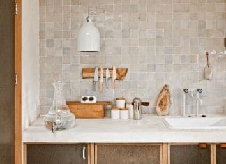 Zellige splashback tile