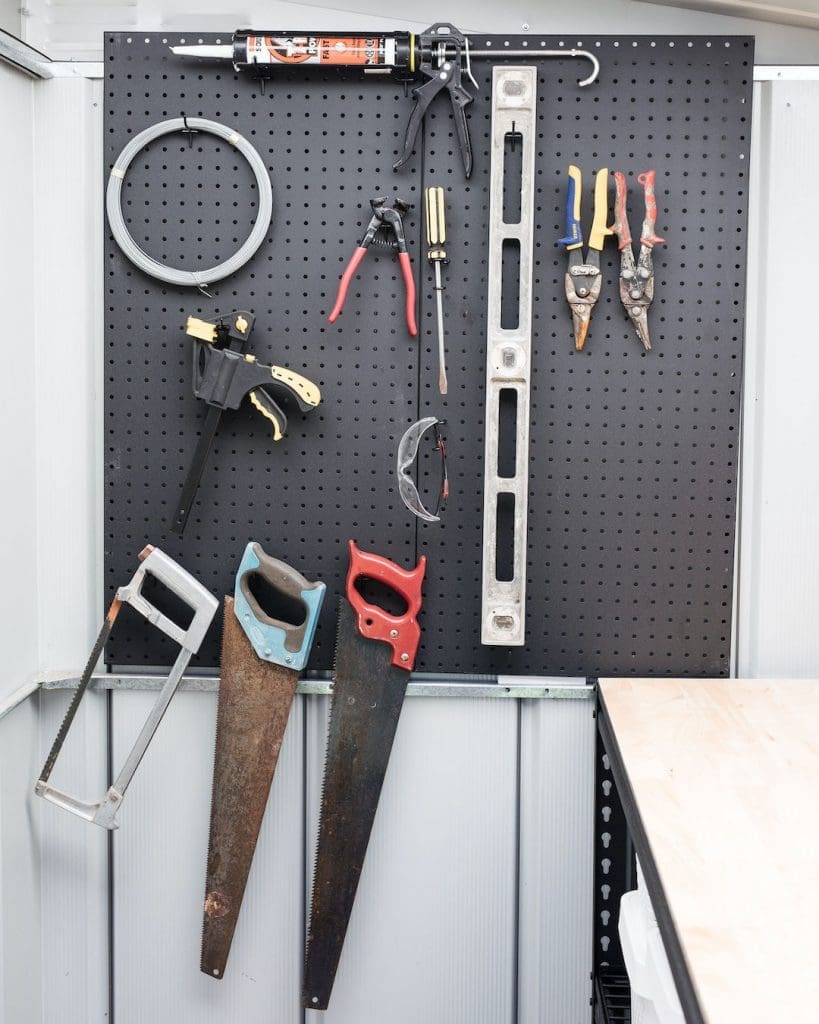 Pegboard ways to organise your garden shed