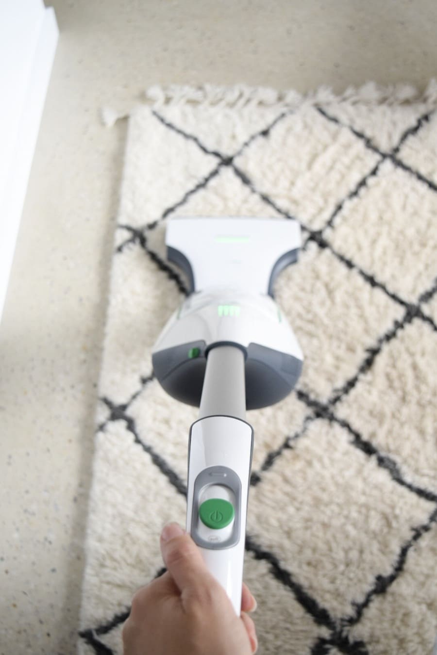 Vorwerk Kobold VK200 Upright Vacuum Review