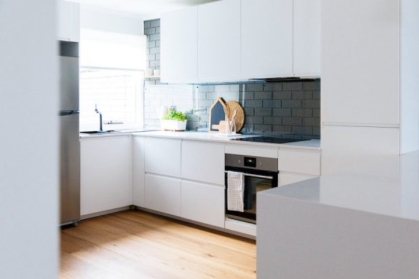 Bonnie's kitchen reveal: From poky and brown to open and airy! | Style ...