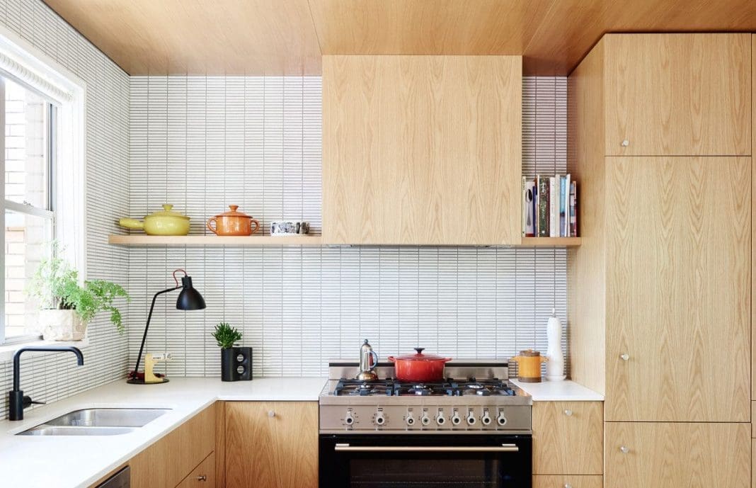 11 types of white kitchen splashback tiles | Style Curator