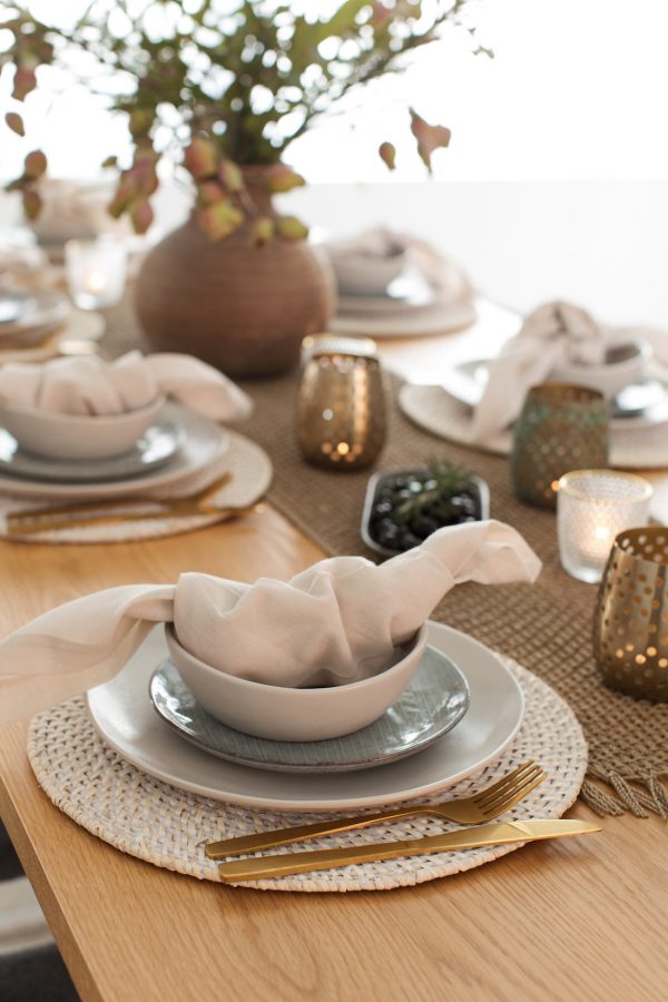 Quick and simple guide to a stylish table setting – every time!