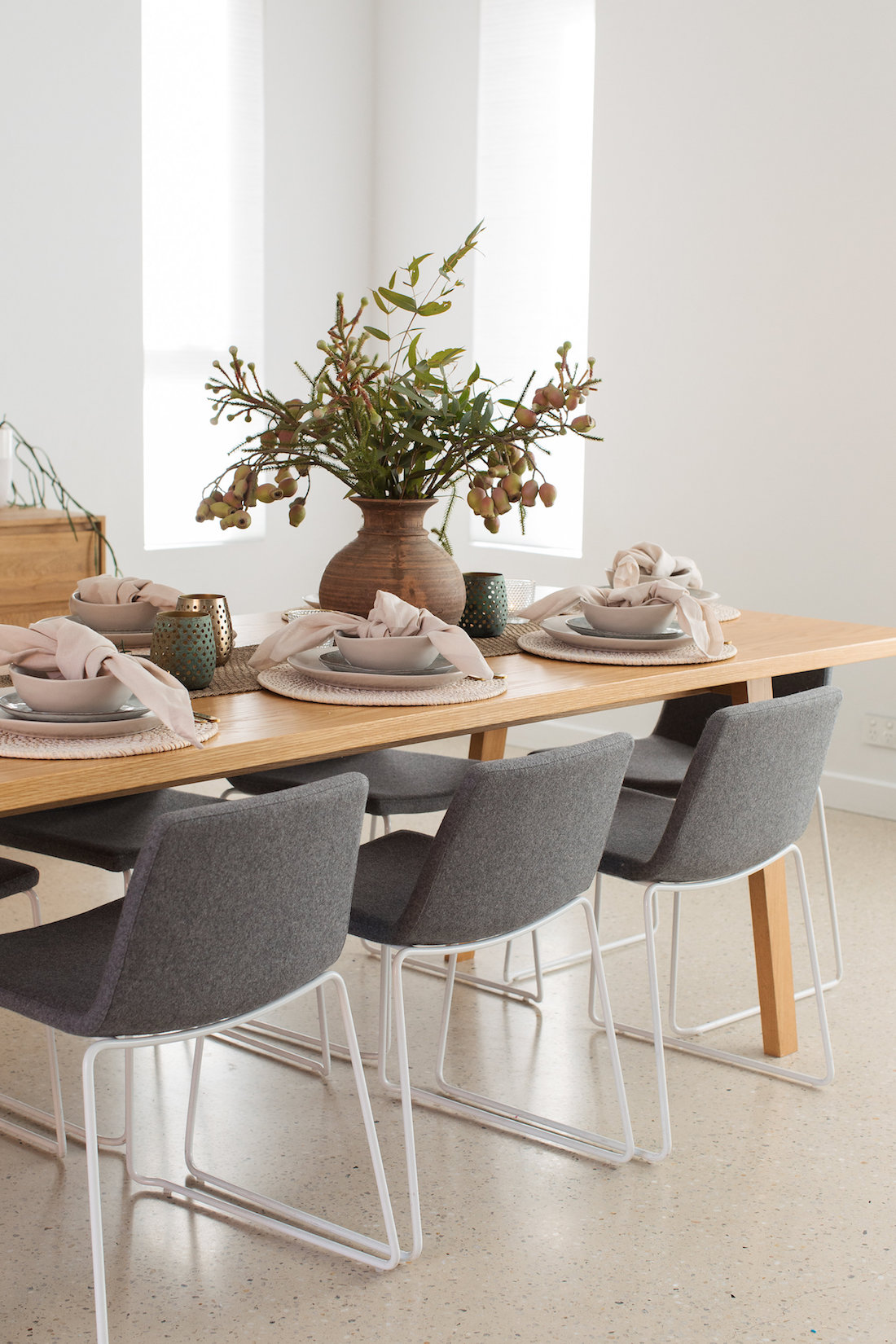 Wide table shot simple guide to a stylish table
