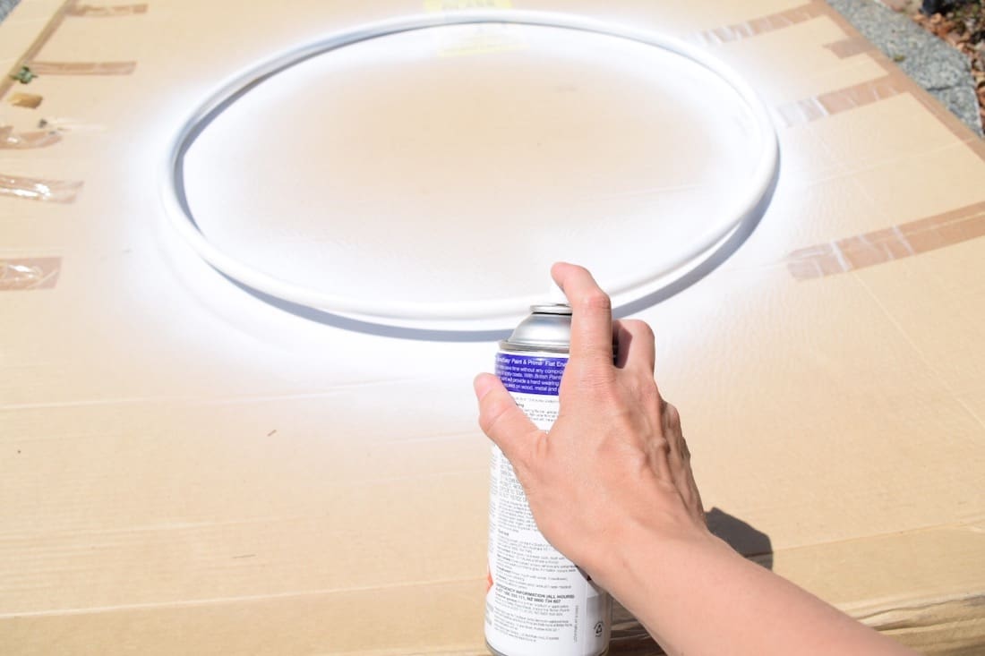 Spray paint hoop