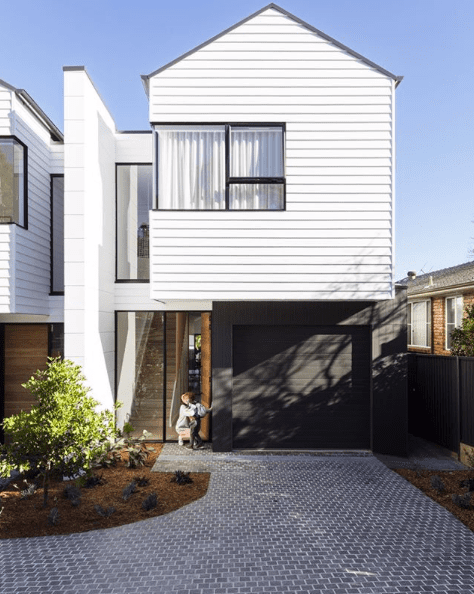 Bluestone cobble driveway on modern house