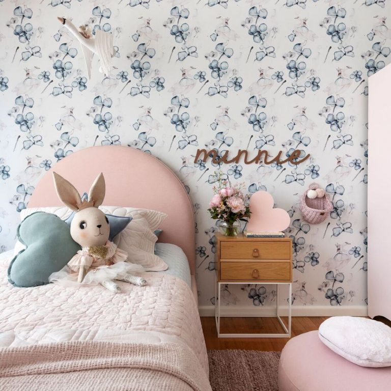 Minnie bed and bedside