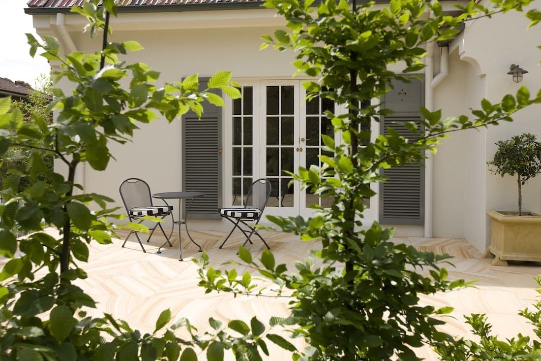 Tuscan style alfresco area