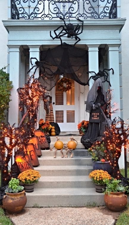 Giant spiders Halloween home styling