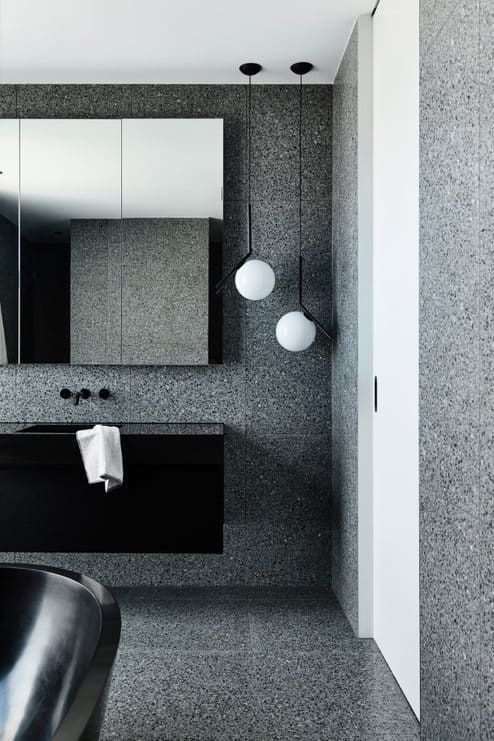 Grey bathroom with speckled tile_Biasol