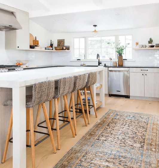 Simplistic boho kitchen