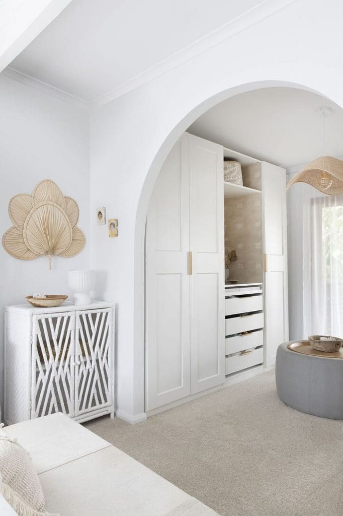 Villa Styling_archway into wardrobe