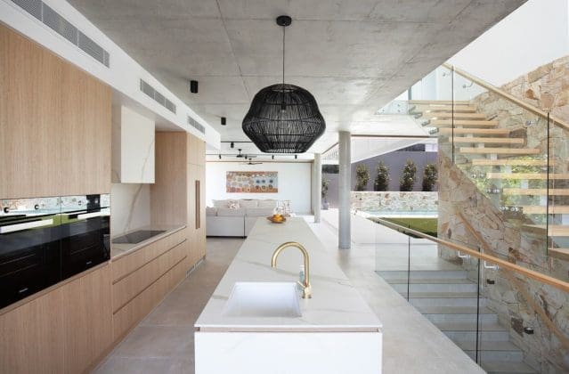 Amaroo house: A stunning new build with a fascinating facade