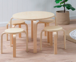 Kids table and chairs