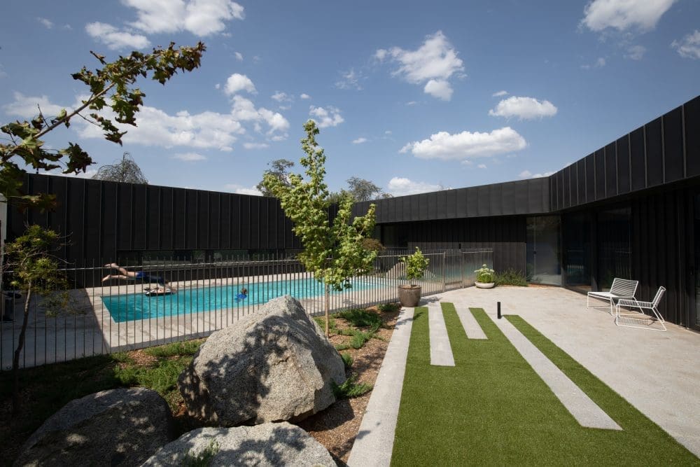 Outdoor central courtyard of Concrete House