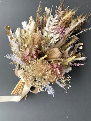 Trend alert: Dried floral arrangements and where to shop the best