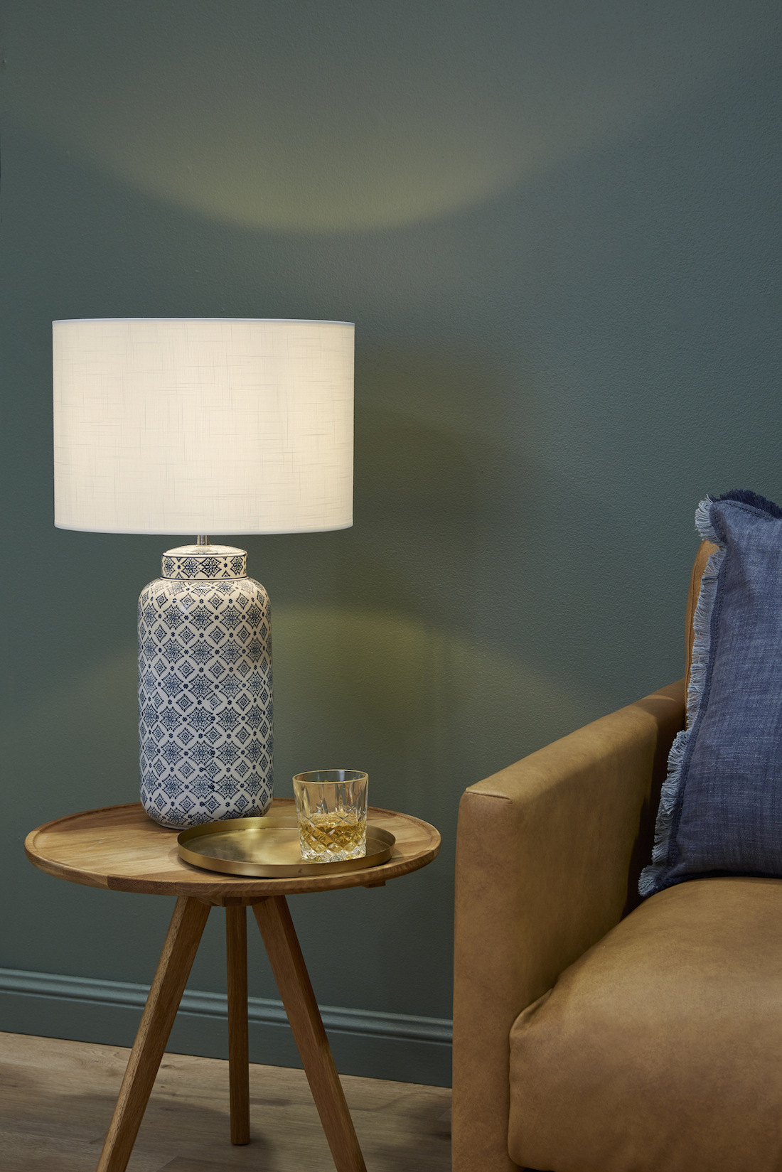 Ceramic table lamp_Temple and Webster