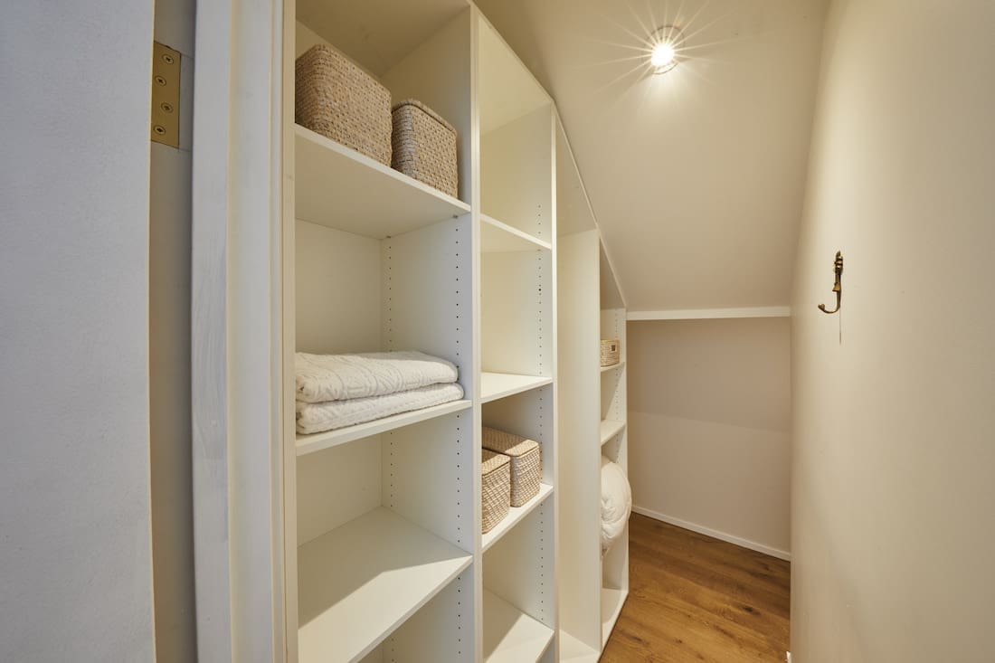 Under stairs storage ideas: the best ideas for an organised space