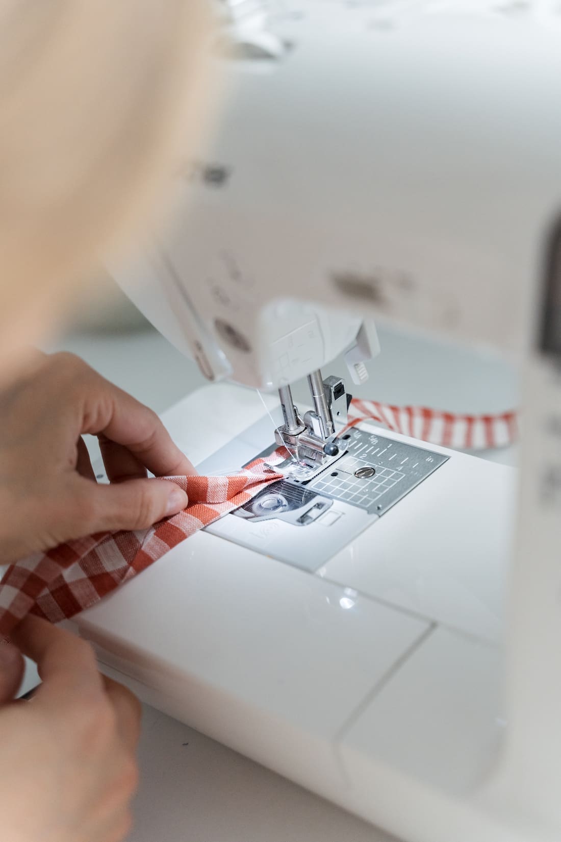 Sewing the gingham fabric