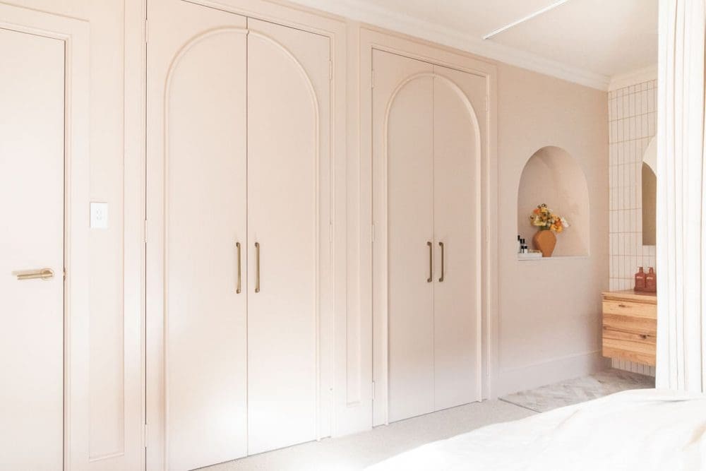 Three Birds_curved wardrobe doors