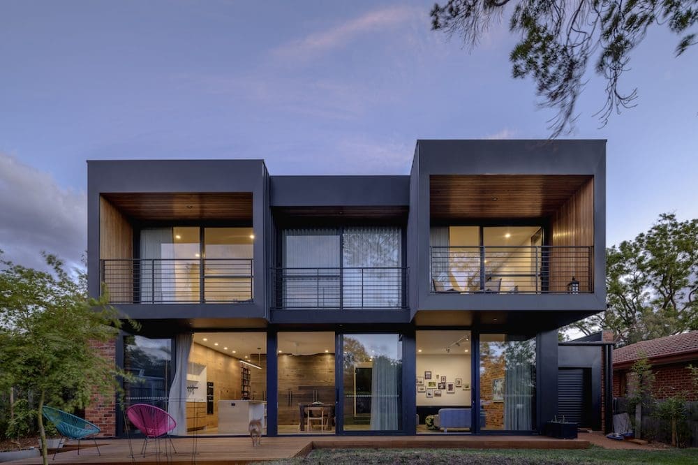 ab House_Ben Walker_back facade at night