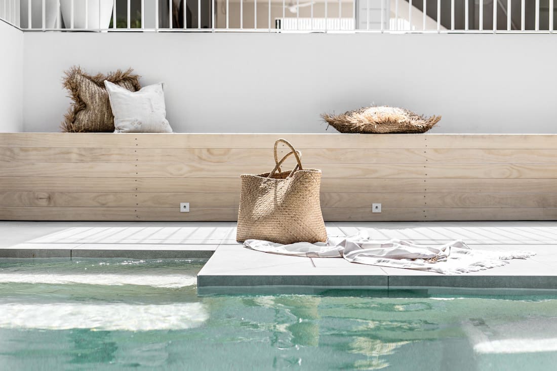 Fabulous Looking Pool And Beach Bags For Summer 2023 - The Zhush